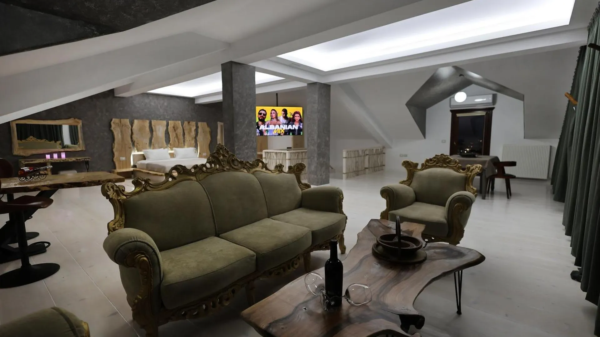 Marin Duplex Villa Berat