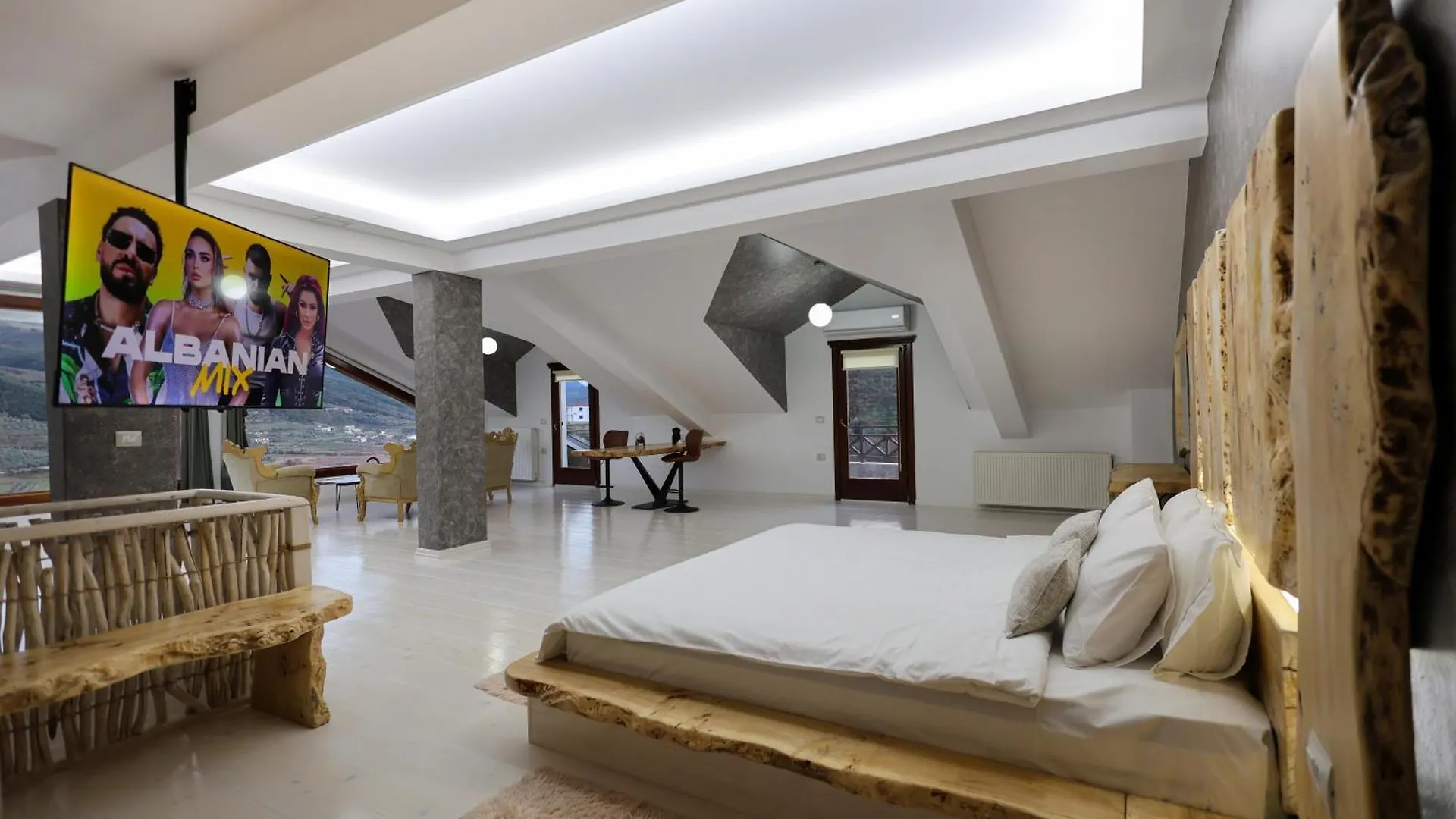 Marin Duplex Villa Berat